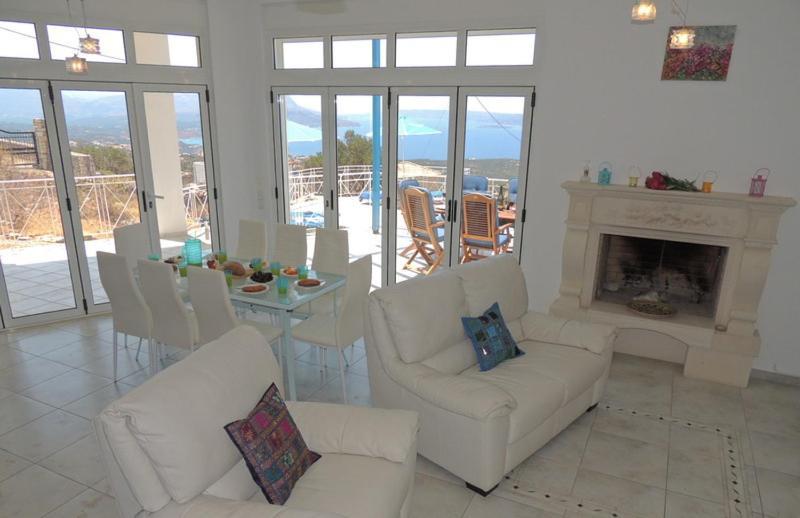 Eleonora Villa Kokkino Chorio
